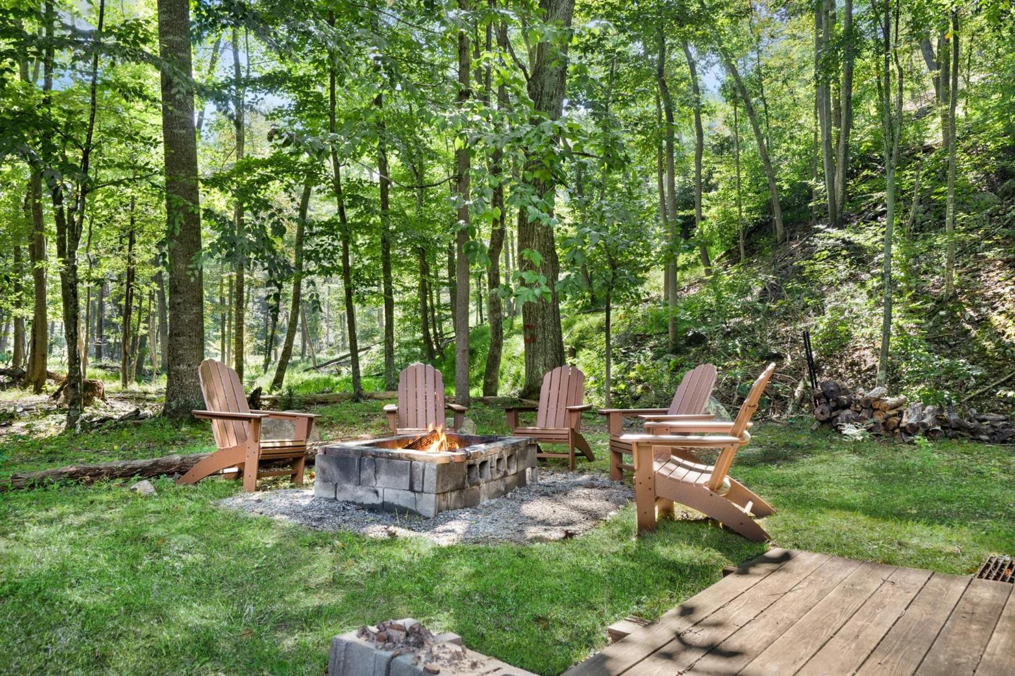 River Access W Hot Tub, Grill, Wifi, & Fire Pit! Lost City Екстер'єр фото